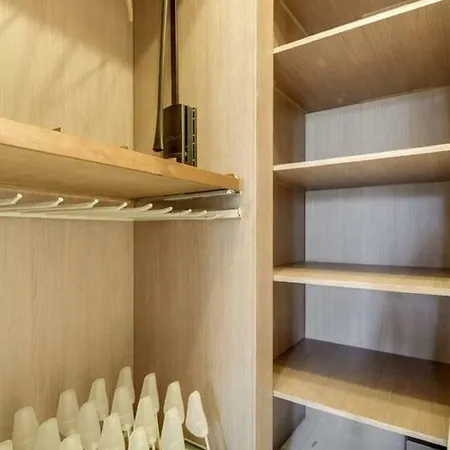 Charming Recently Renovated Apt *